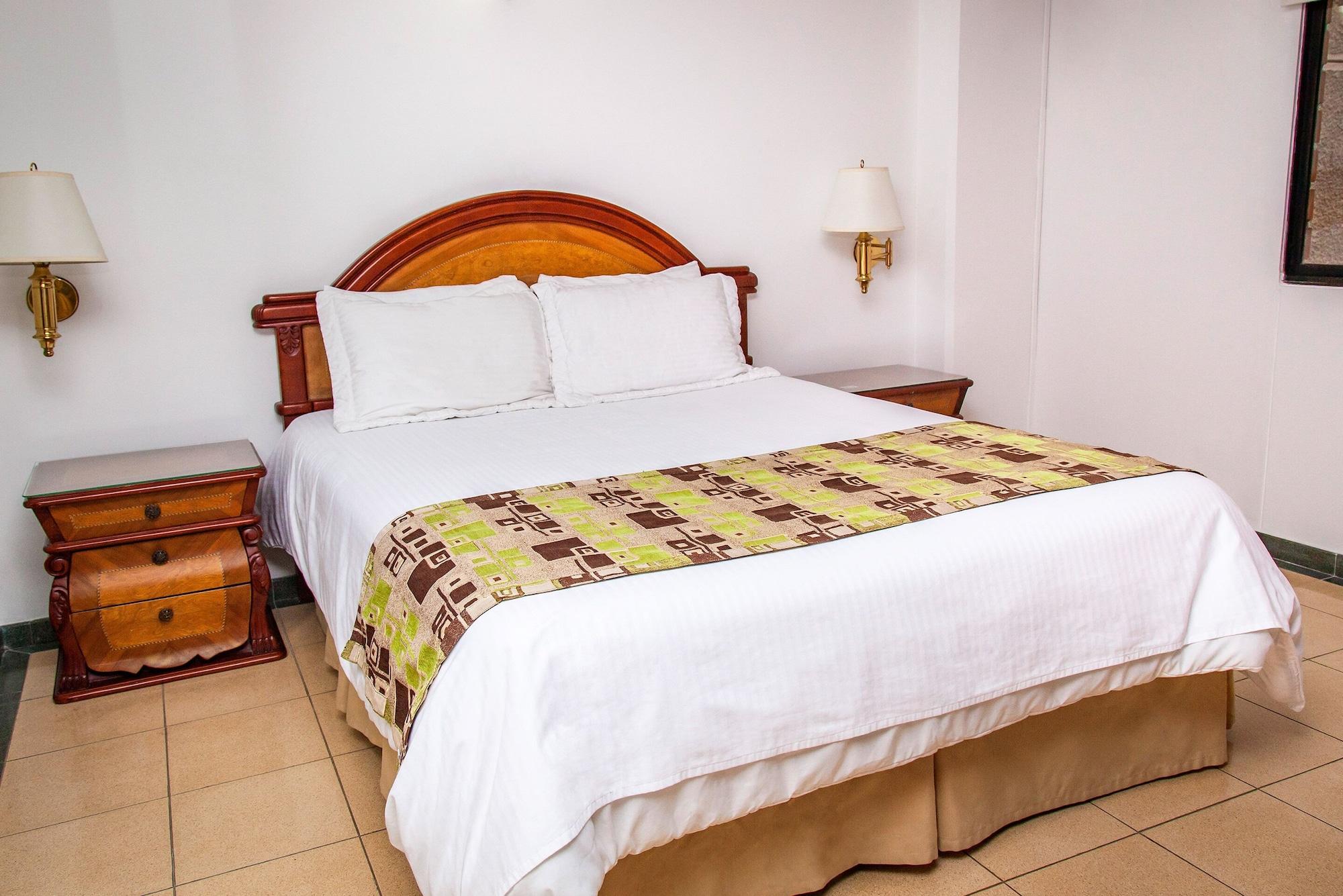 Hotel Casa Laureles เมเดยิน ภายนอก รูปภาพ