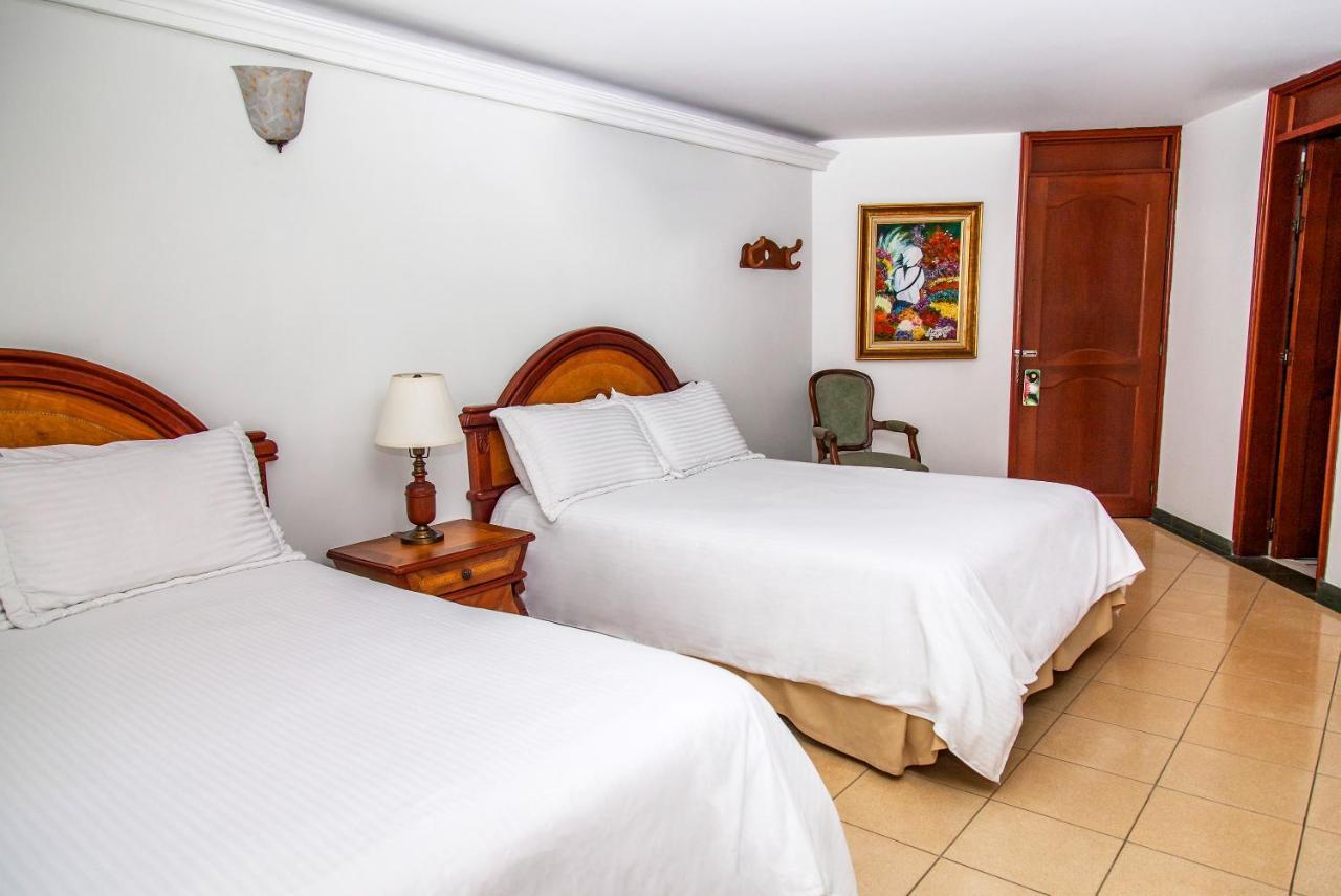 Hotel Casa Laureles เมเดยิน ภายนอก รูปภาพ
