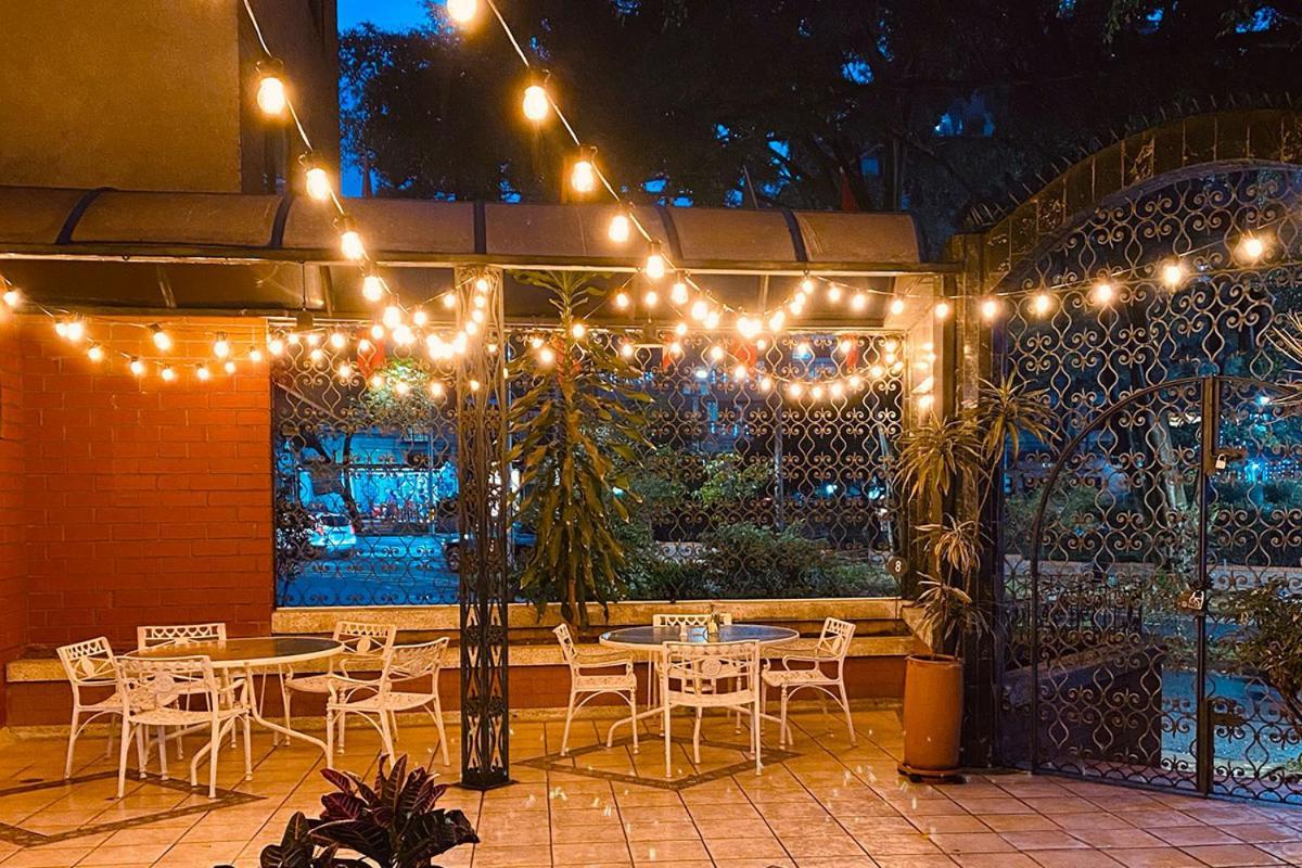 Hotel Casa Laureles เมเดยิน ภายนอก รูปภาพ