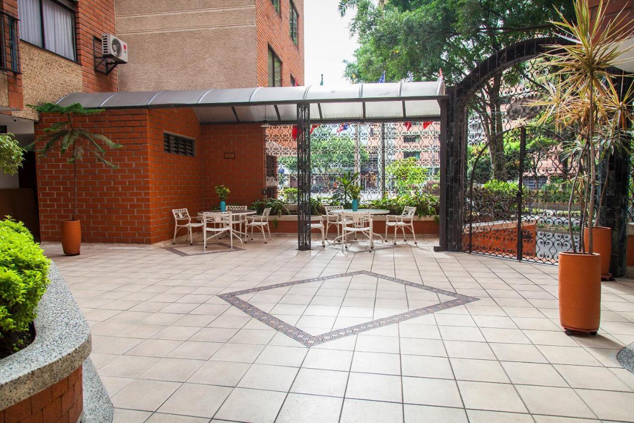 Hotel Casa Laureles เมเดยิน ภายนอก รูปภาพ